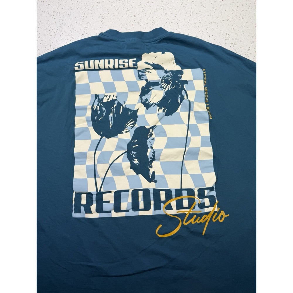 ASOS DESIGN Sunrise Records Studio Graphic Blue T-Shirt Crew Neck Size XL - Picture 6 of 7